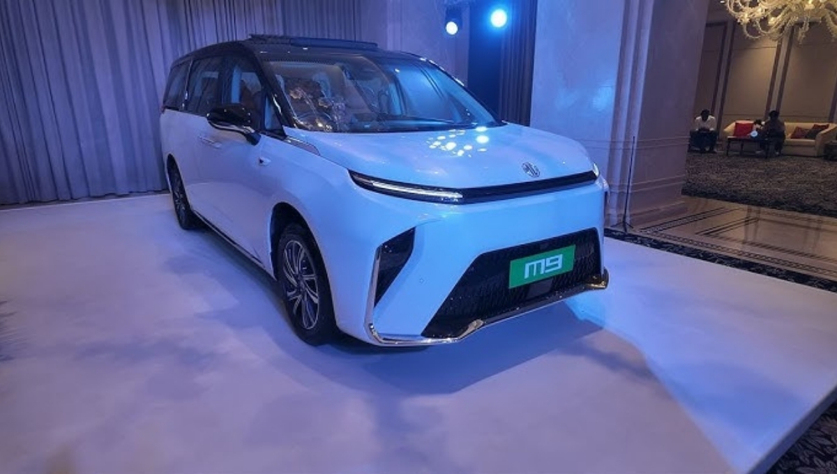 MG M9 EV MPV
