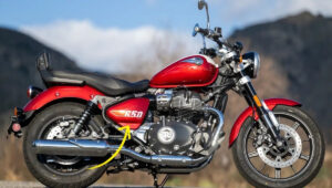 Royal Enfield Super Meteor 650: दमदार परफॉर्मेंस और शाही राइड का नया अनुभव