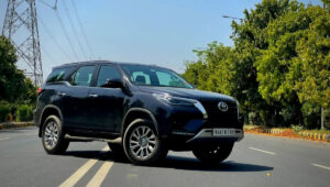 Toyota Fortuner: दमदार लुक, शानदार कम्फर्ट और बेजोड़ भरोसे के साथ एक परफेक्ट SUV