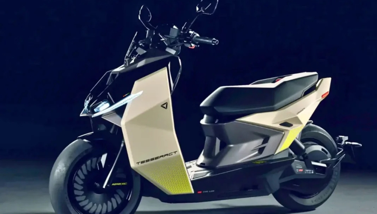 Ultraviolette Tesseract