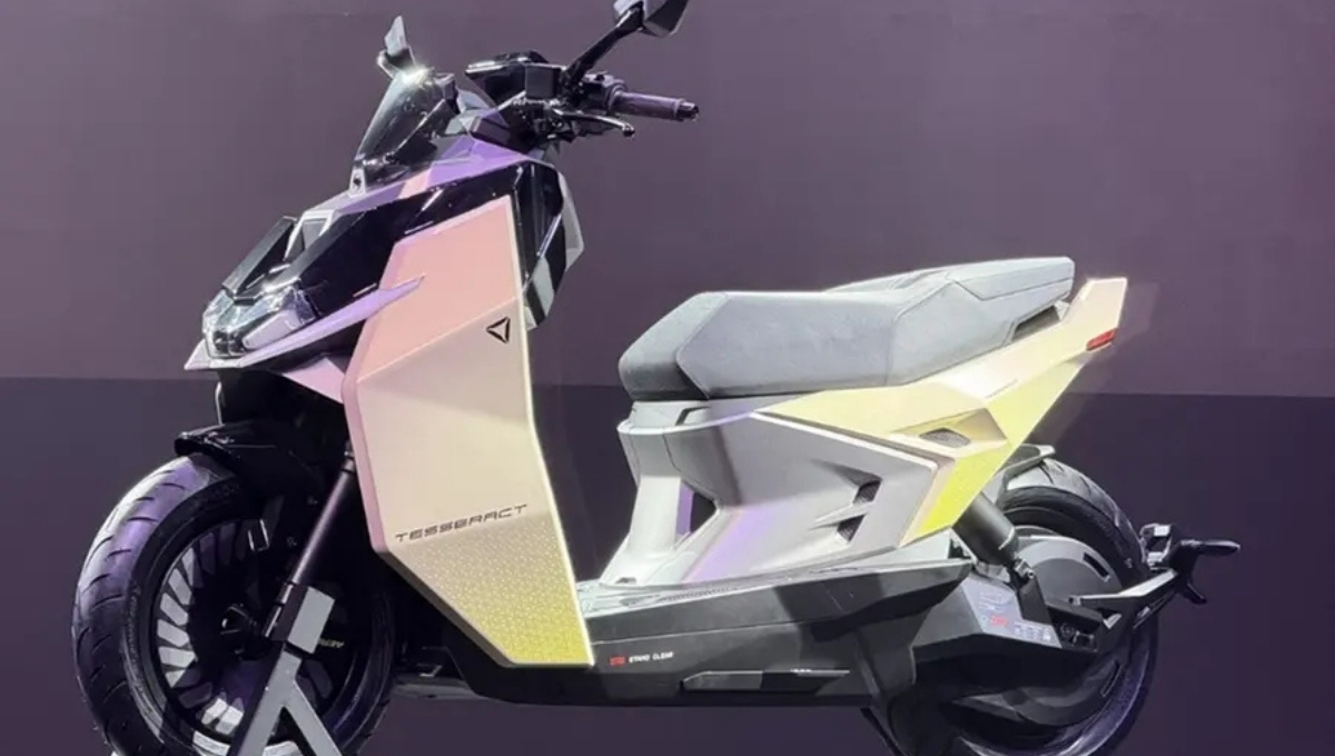 Ultraviolette Tesseract