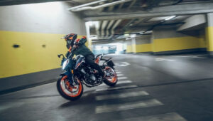 KTM 160 Duke: युवाओं के लिए नई स्टाइलिश, पावरफुल और बजट फ्रेंडली स्ट्रीट बाइक लॉन्च