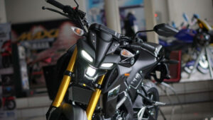 Yamaha MT 15 V2: जब स्पीड, स्टाइल और परफॉर्मेंस का परफेक्ट मेल हो एक बाइक में