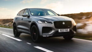 Jaguar F-Pace: लक्जरी, परफॉर्मेंस और सुरक्षा का परफेक्ट फुल-साइज SUV एक्सपीरियंस